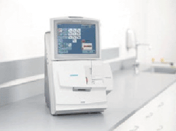 Imagen: El analizador RAPIDPoint 500 (Fotografía cortesía de Siemens Healthcare Diagnostics).